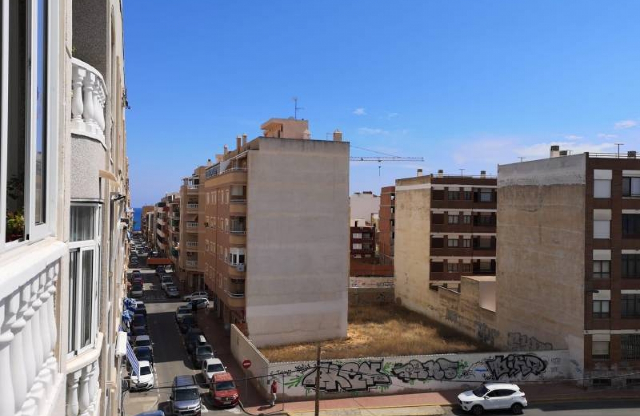 Rynek wtórny - Apartament - Torrevieja - Estacion de autobuses