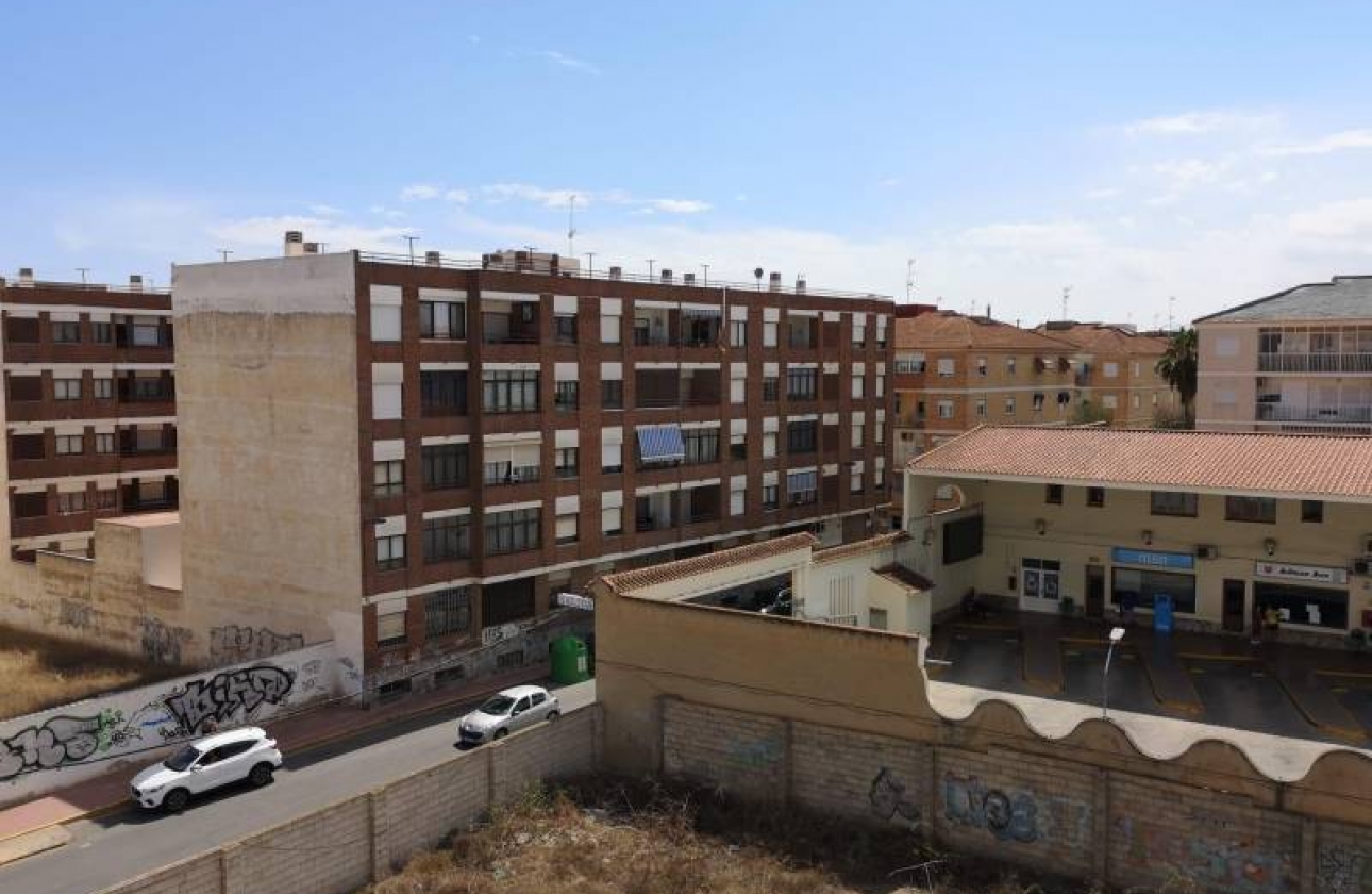 Resale - Apartment - Torrevieja - Estacion de autobuses