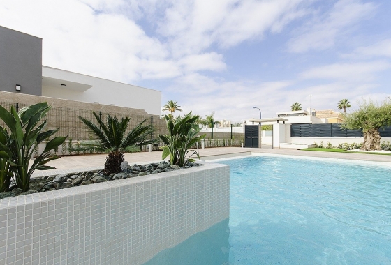 Obra nueva - Villa - Orihuela Costa - Campoamor