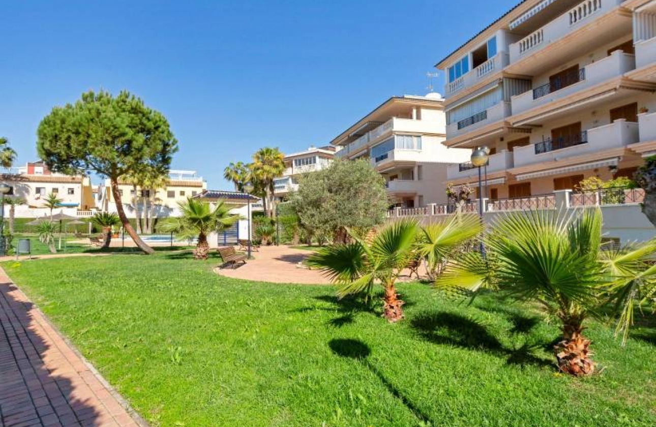 Resale - Apartment - Torrevieja - La Mata