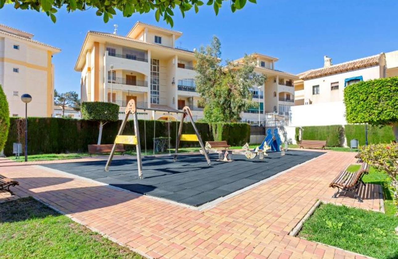 Resale - Apartment - Torrevieja - La Mata