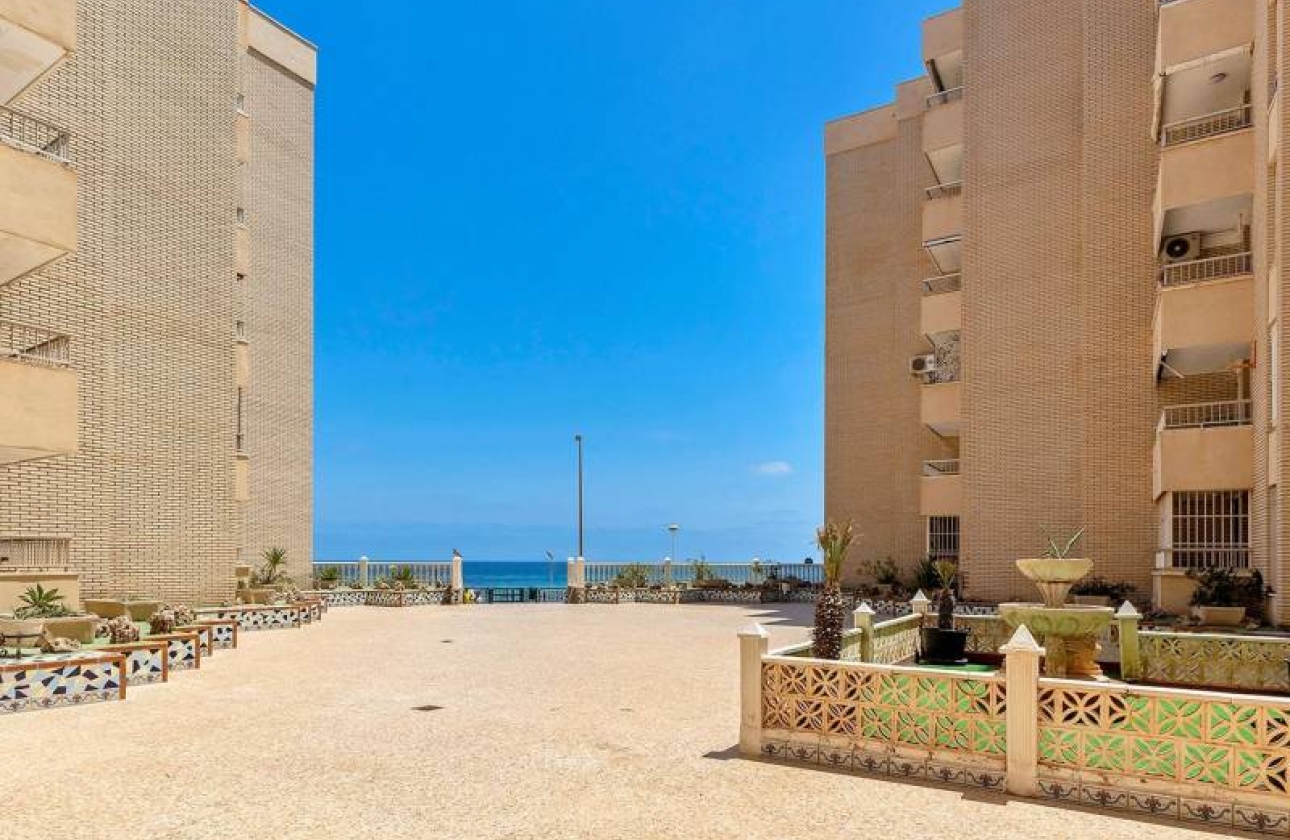 Rynek wtórny - Apartament - Torrevieja - Playa de los Locos