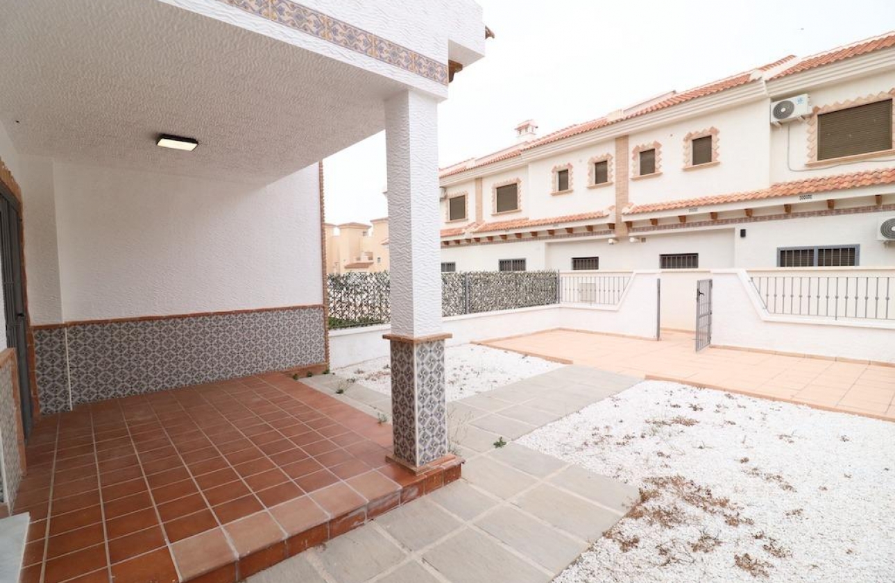 Resale - Townhouse - San Miguel de Salinas - Cerro Del Sol