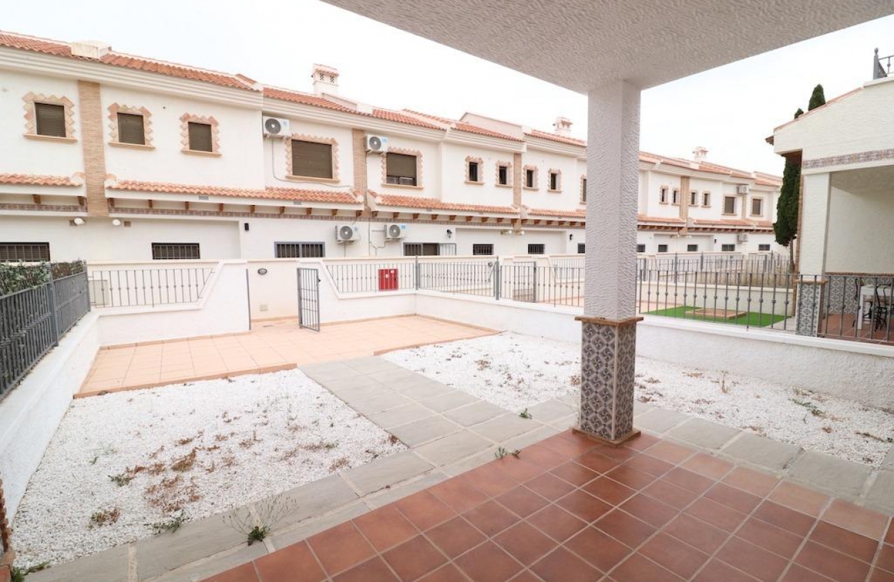 Resale - Townhouse - San Miguel de Salinas - Cerro Del Sol