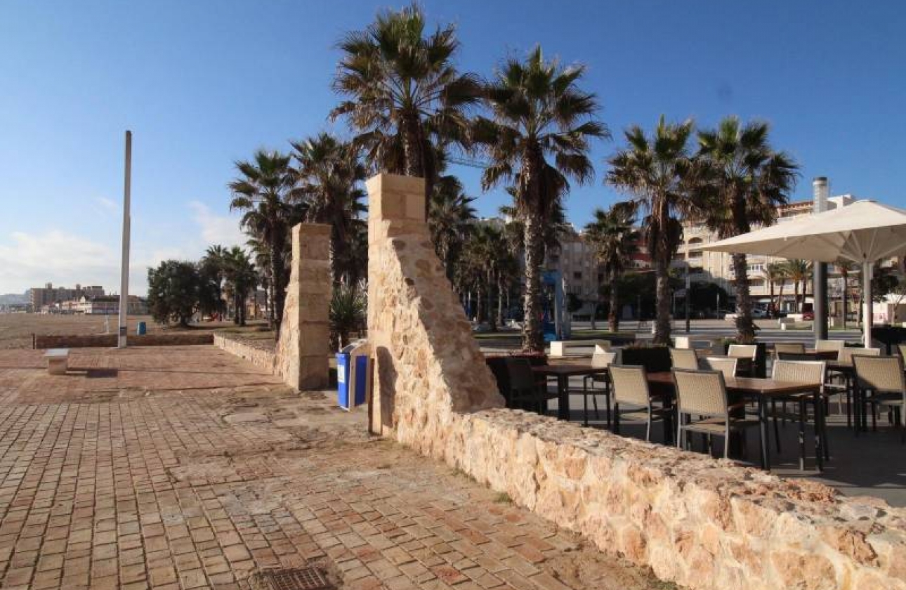 Resale - Apartment - Torrevieja - La Mata