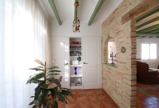 Resale - Villa - Orihuela Costa - Los Dolses