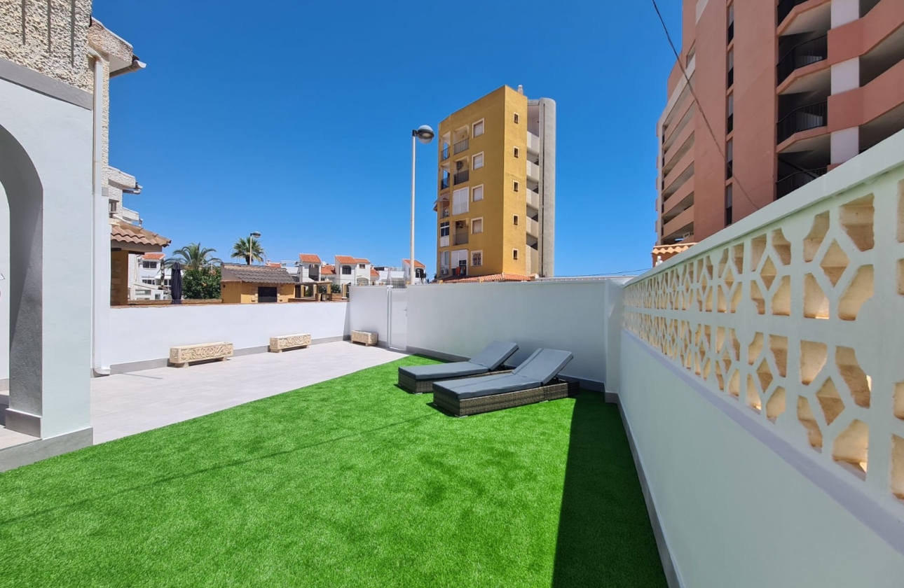 Resale - Townhouse - Torrevieja - La Mata