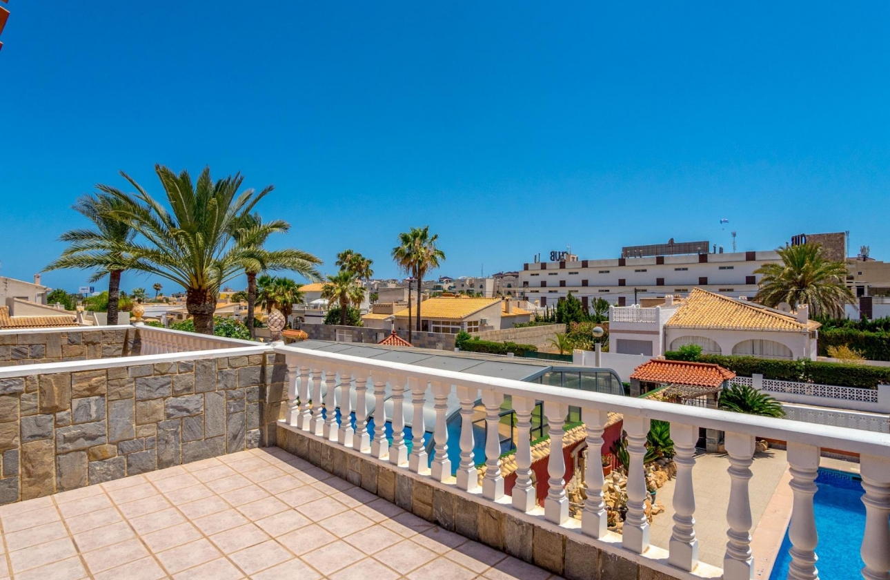 Rynek wtórny - Villa - Orihuela Costa - Campoamor