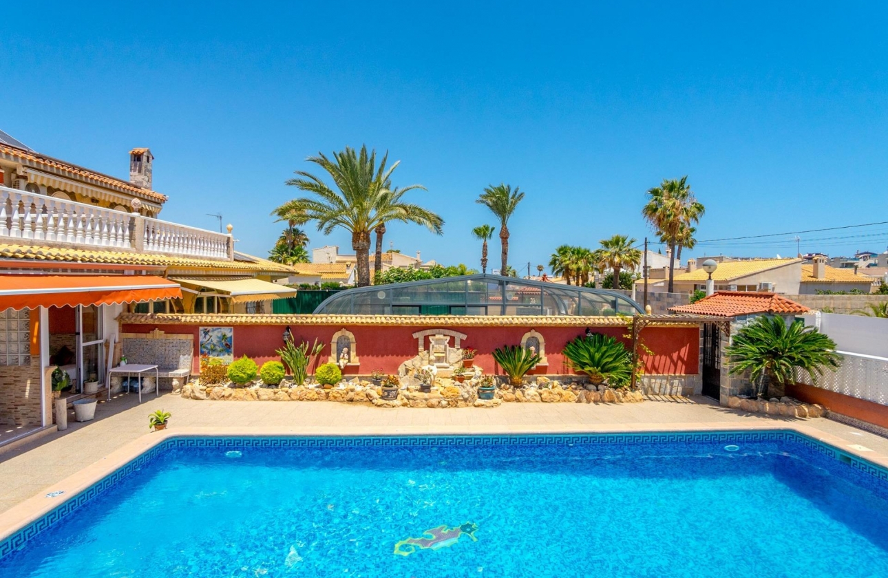 Resale - Villa - Orihuela Costa - Campoamor