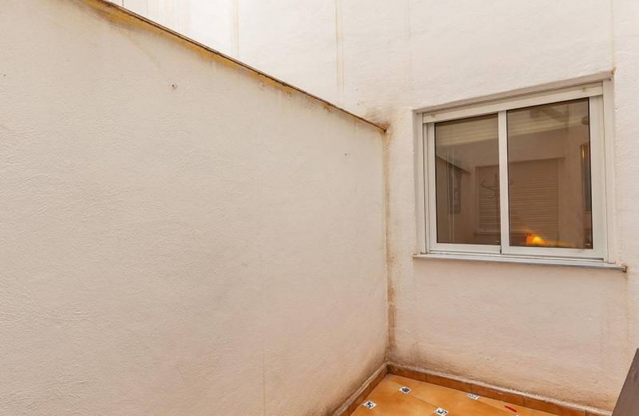 Resale - Apartment - Torrevieja - Parque las naciones