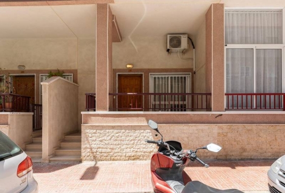 Resale - Apartment - Torrevieja - Parque las naciones