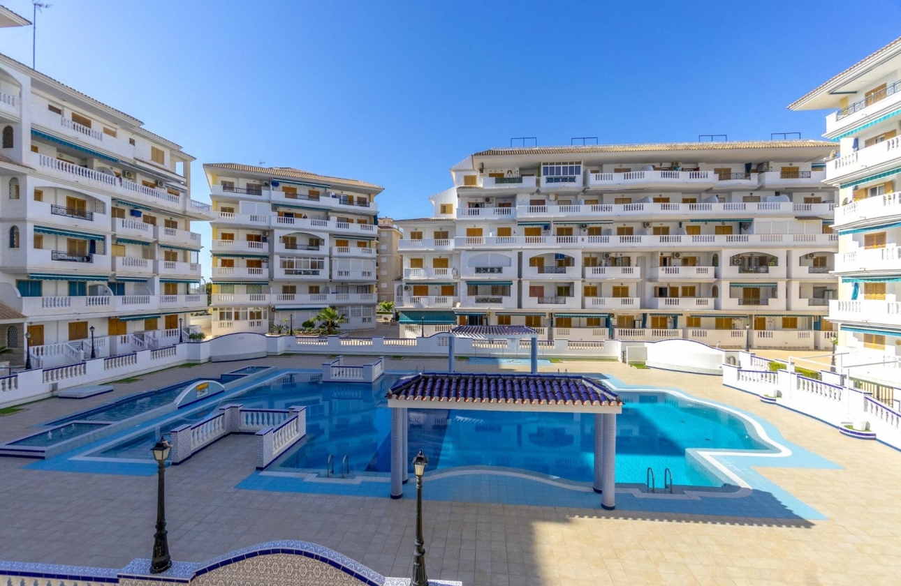 Resale - Apartment - Torrevieja - La Mata