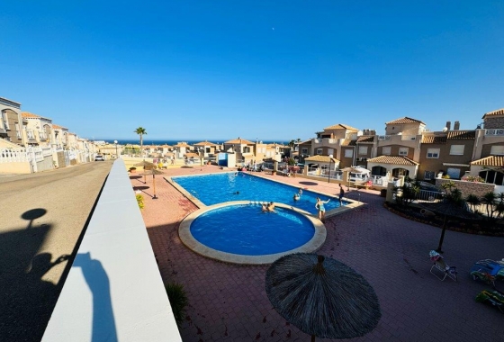 Resale - Townhouse - Torrevieja - Aguas Nuevas