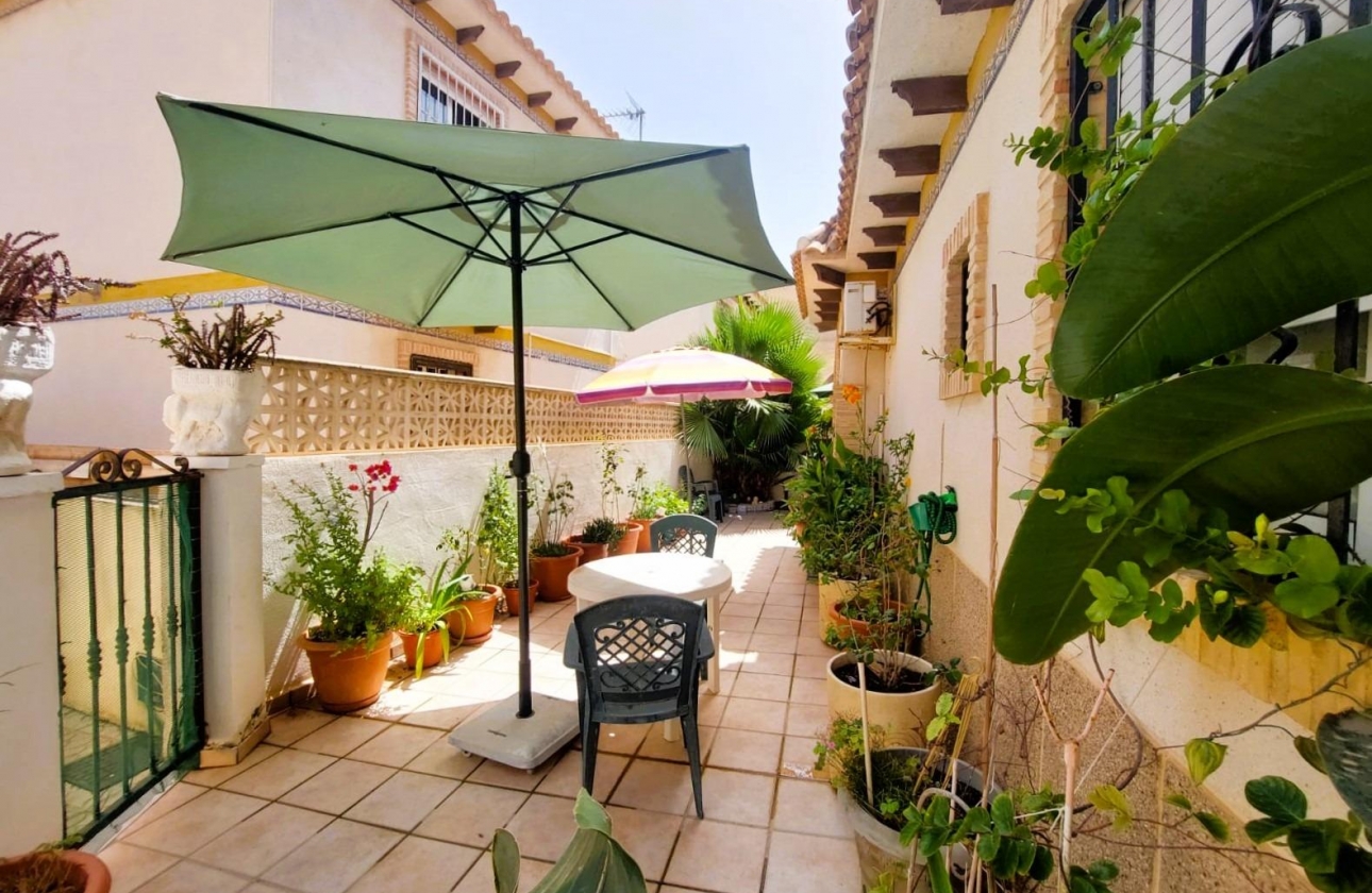 Resale - Semi-detached - Torrevieja - Las calas