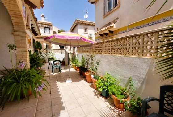 Resale - Semi-detached - Torrevieja - Las calas