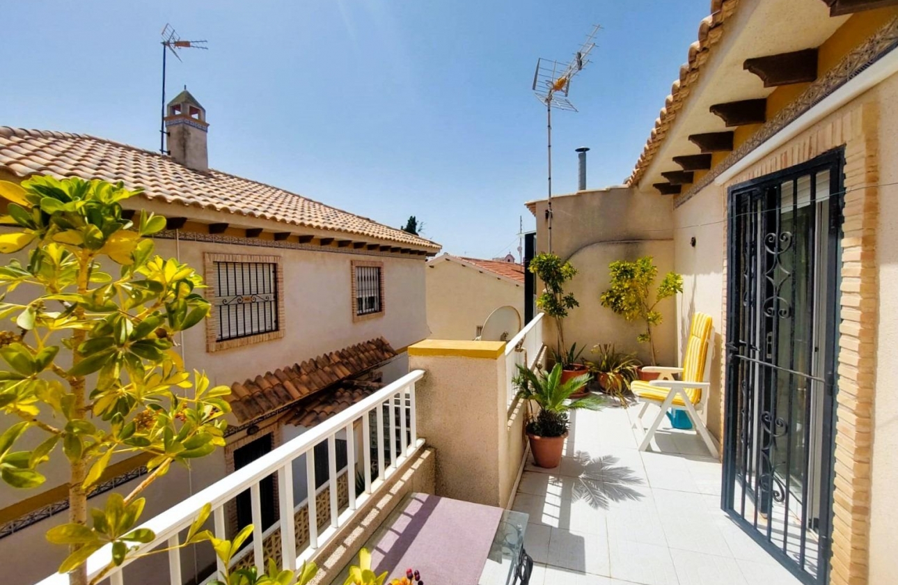 Resale - Semi-detached - Torrevieja - Las calas