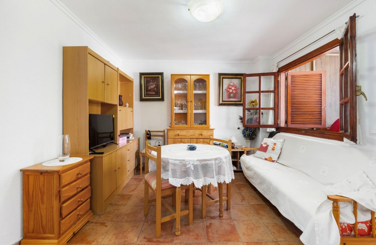 Resale - Bungalow - Pilar de la Horadada - Mil Palmeras