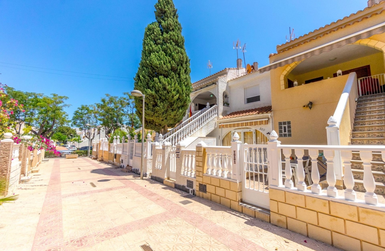 Resale - Bungalow - Pilar de la Horadada - Mil Palmeras