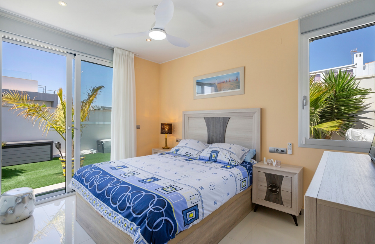 Rynek wtórny - Villa - Torrevieja - La siesta