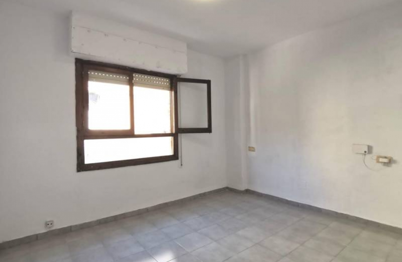 Reventa - Apartment - Torrevieja - Estacion de autobuses