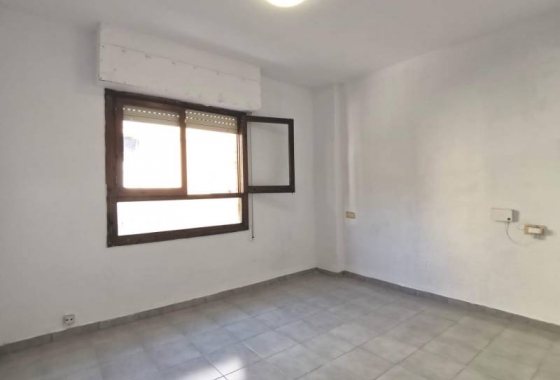 Reventa - Apartment - Torrevieja - Estacion de autobuses