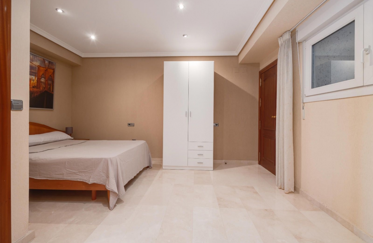 Resale - Apartment - Torrevieja