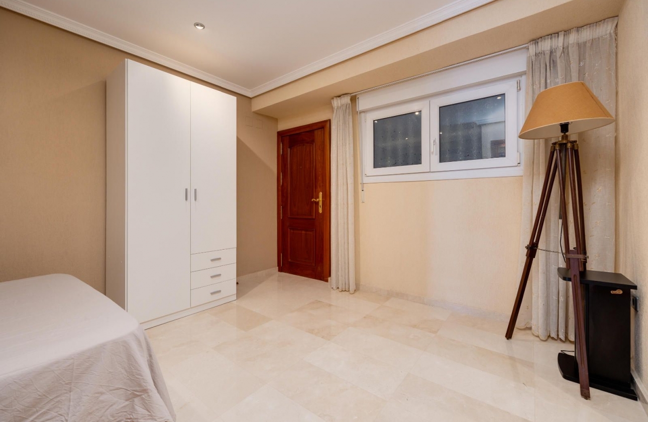 Resale - Apartment - Torrevieja