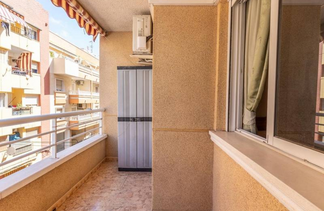 Rynek wtórny - Apartament - Torrevieja - Estacion de autobuses