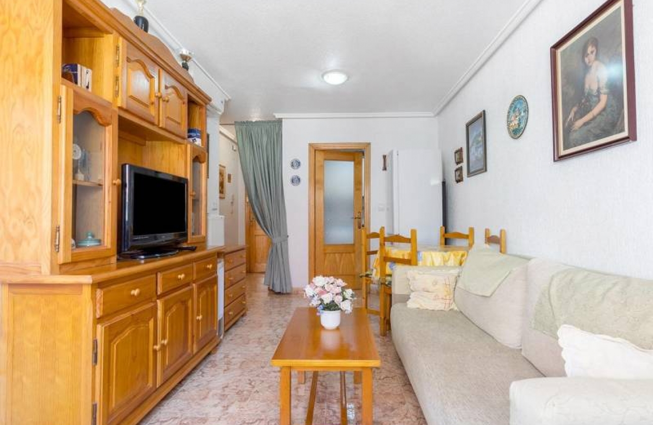 Rynek wtórny - Apartament - Torrevieja - Estacion de autobuses