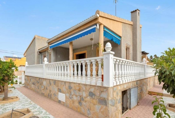 Rynek wtórny - Villa - Torrevieja - Nueva Torrevieja