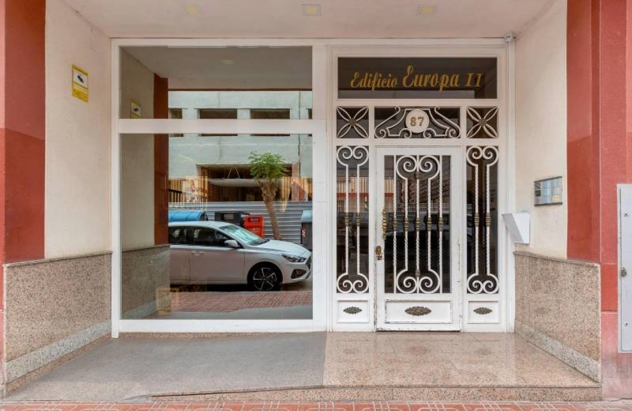 Resale - Apartment - Torrevieja - Centro