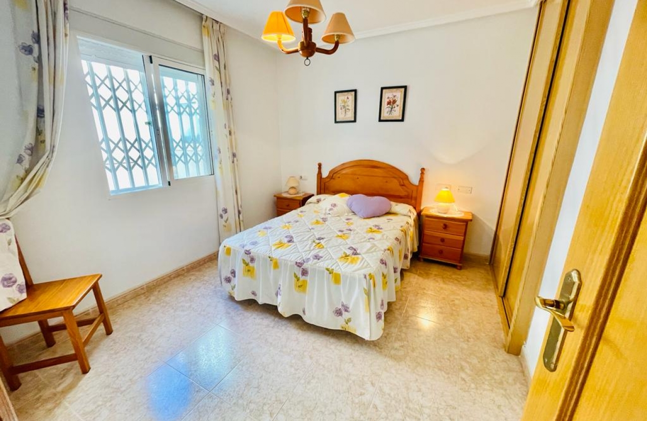 Resale - Apartment - Torrevieja - Playa del Cura