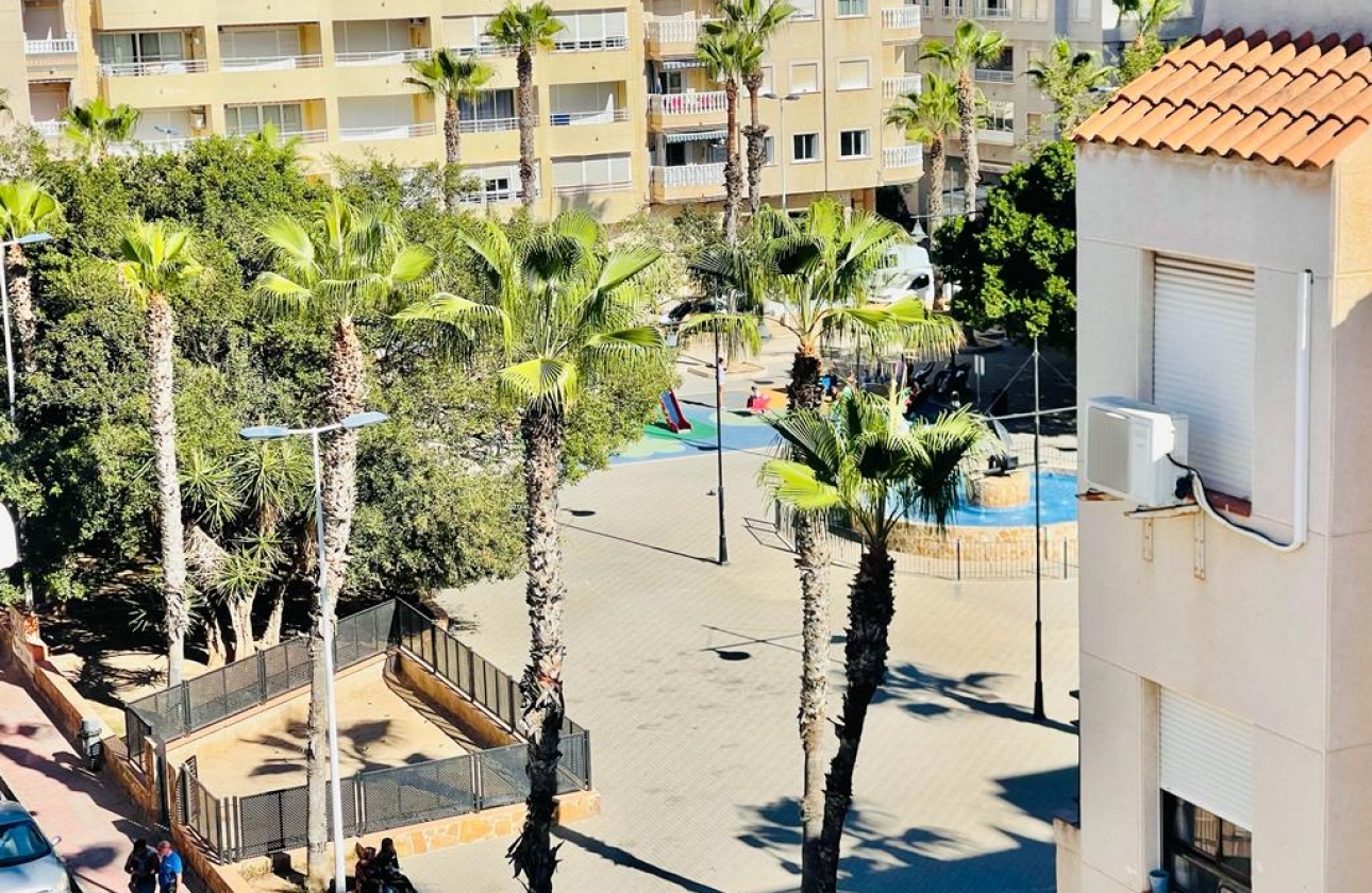 Resale - Apartment - Torrevieja - Playa del Cura