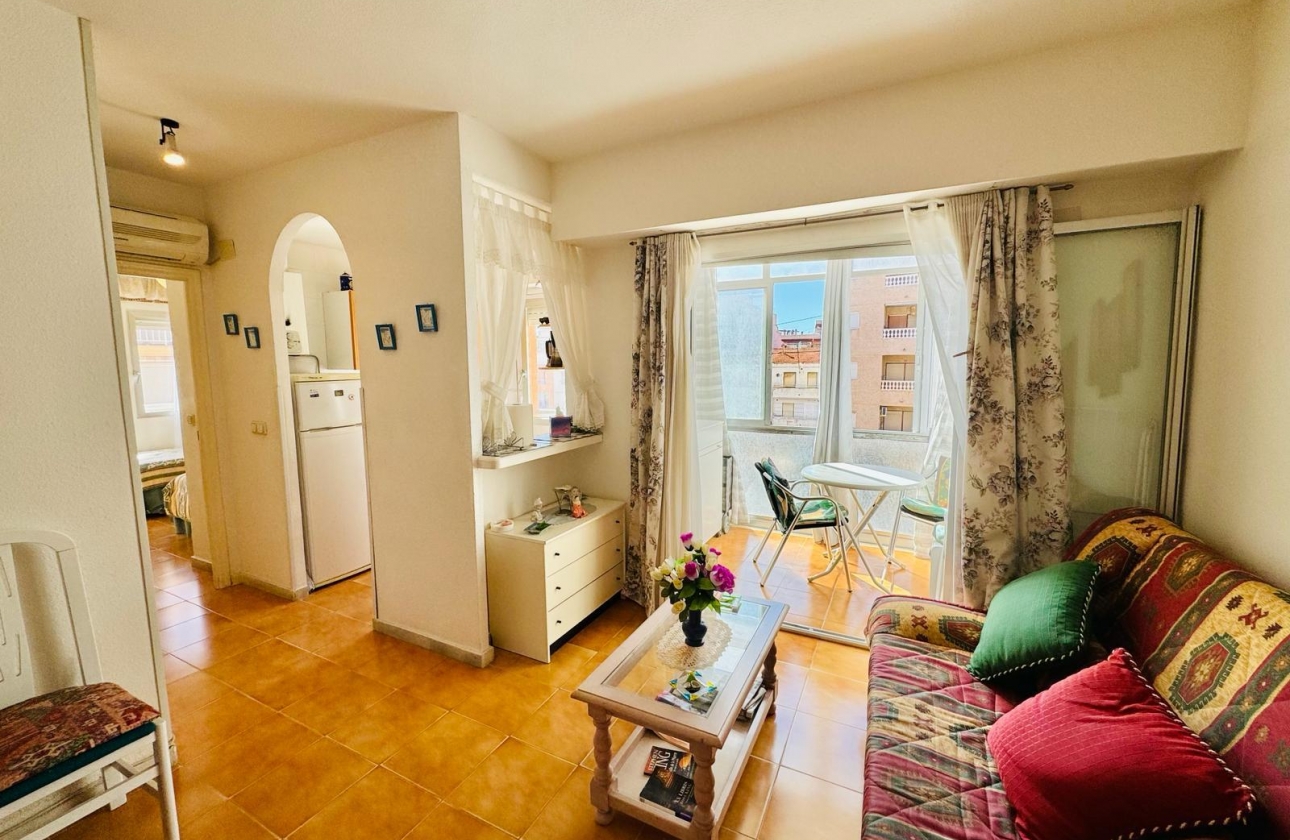 Rynek wtórny - Apartament - Torrevieja - La Mata