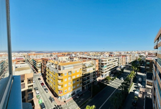 Rynek wtórny - Apartament - Torrevieja - Playa del Acequión