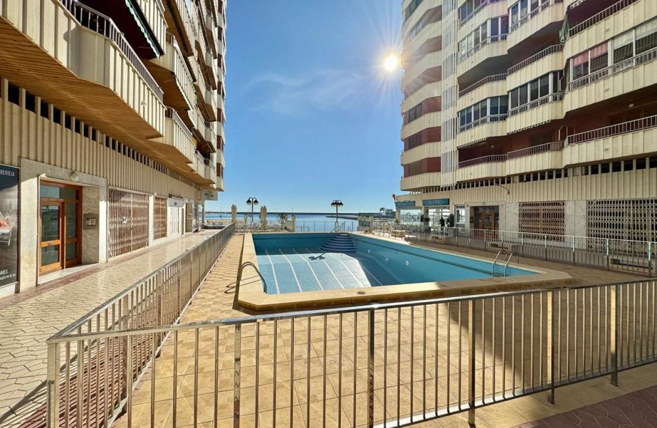 Rynek wtórny - Apartament - Torrevieja - Playa del Acequión