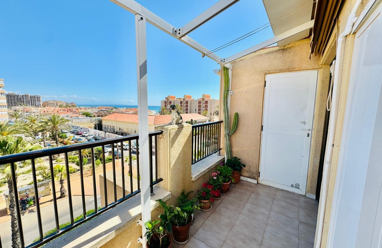 Resale - Apartment - Torrevieja - La Mata