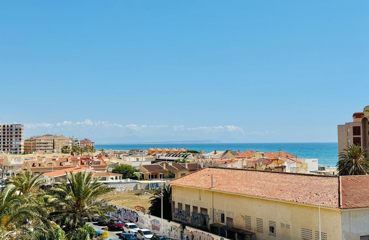 Resale - Apartment - Torrevieja - La Mata