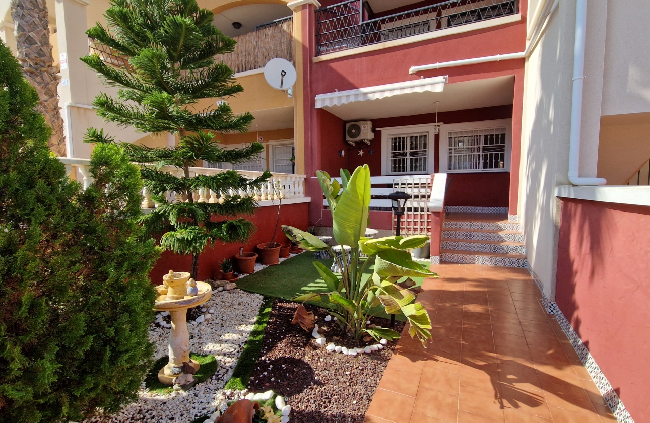 Resale - Apartment - Orihuela Costa - Los Almendros