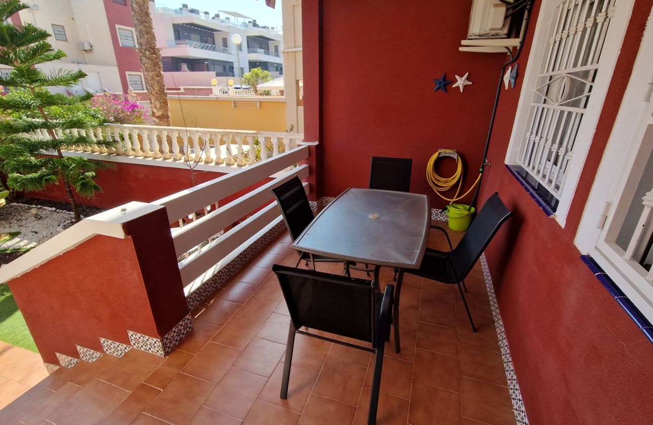 Resale - Apartment - Orihuela Costa - Los Almendros