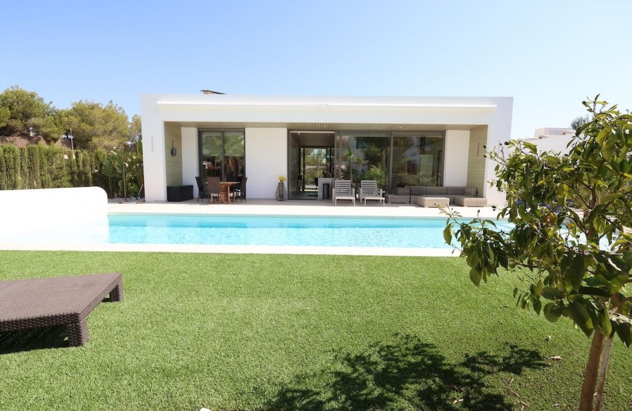 Reventa - Villa - San Miguel de Salinas - Las colinas golf and country club