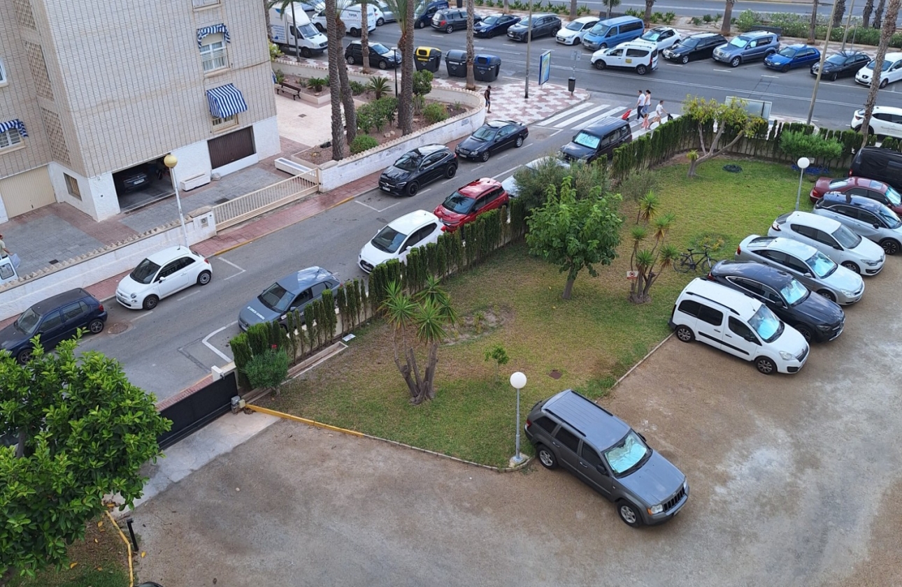 Resale - Apartment - Santa Pola - Puerto