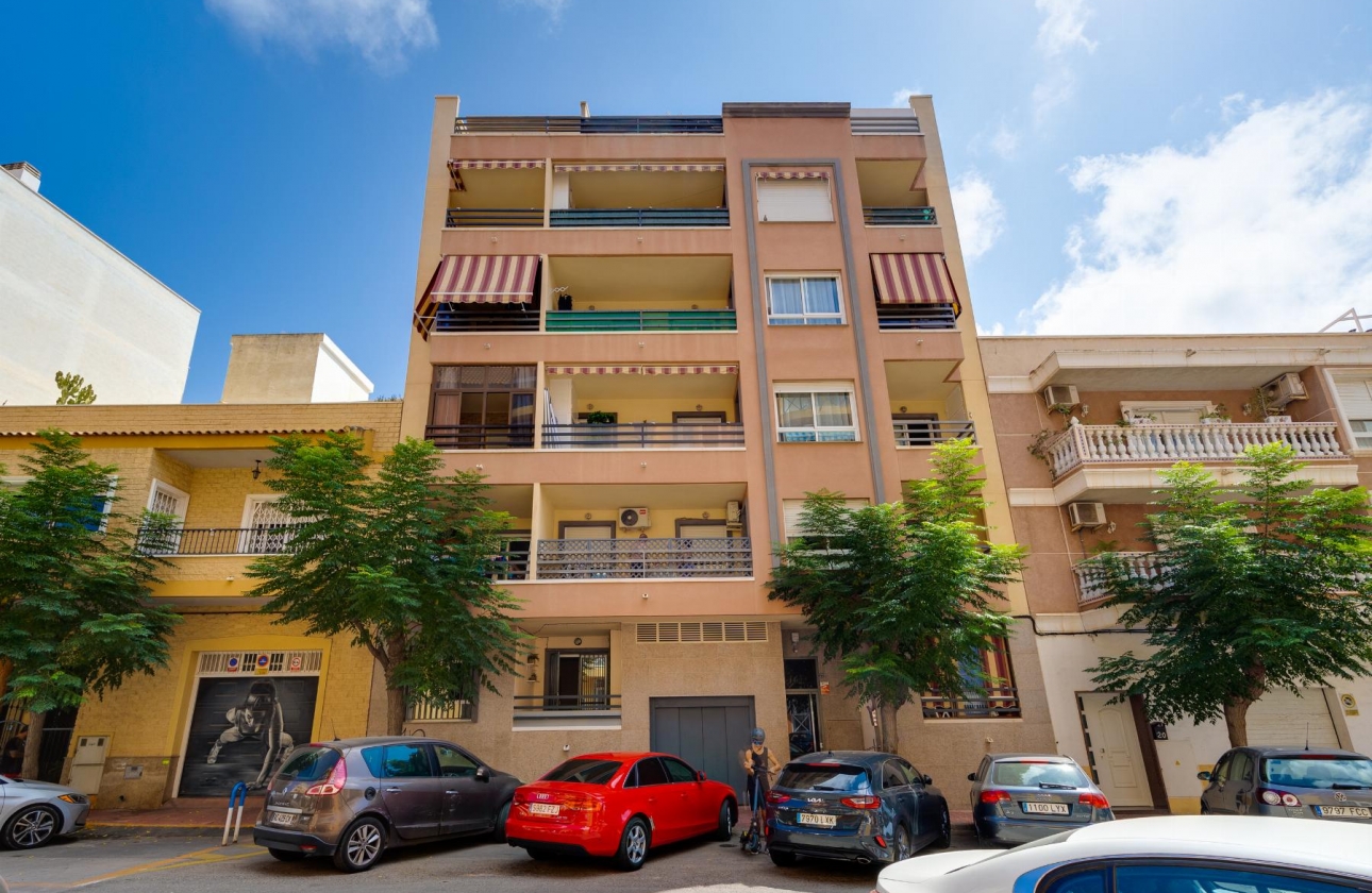 Resale - Apartment - Torrevieja - Villa Madrid