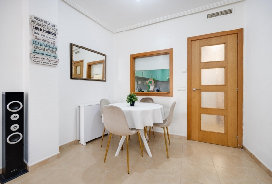 Resale - Apartment - Torrevieja - Villa Madrid