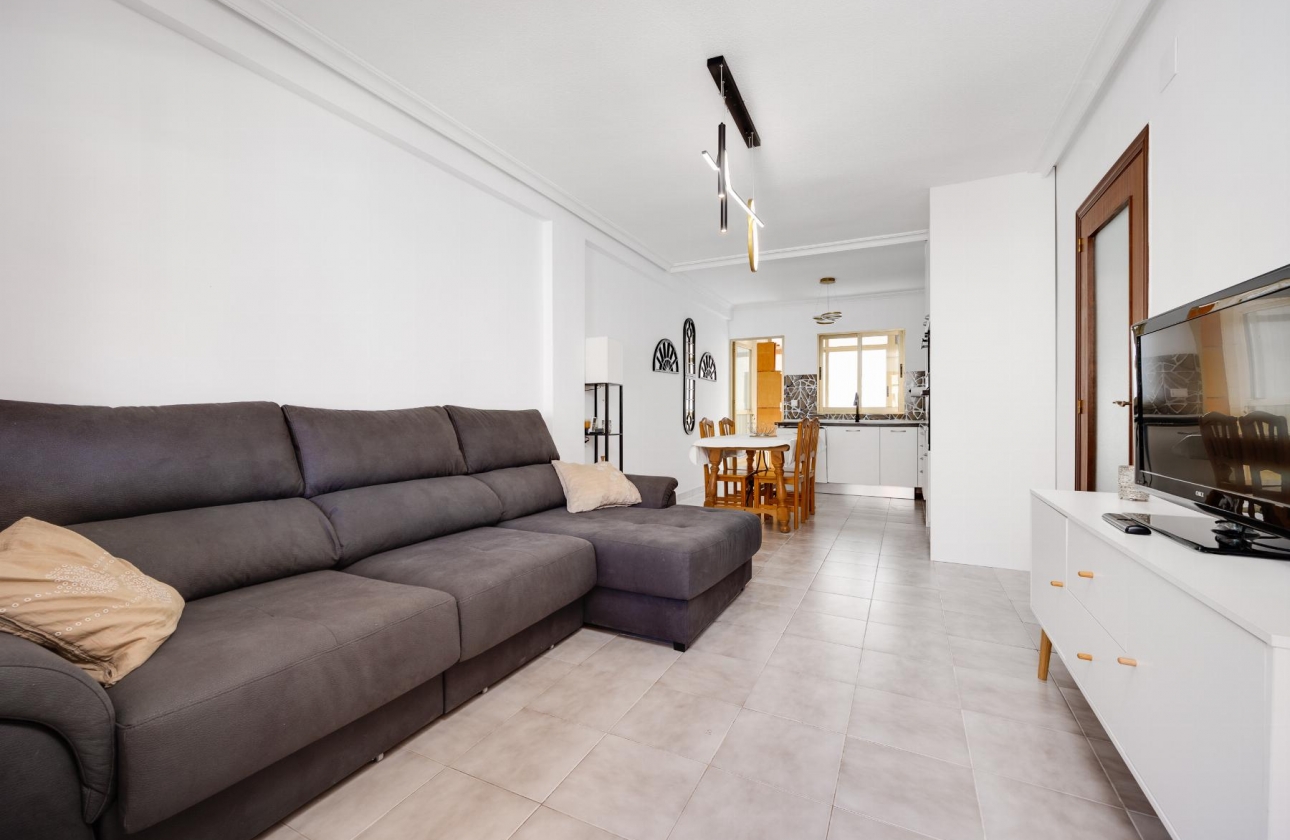 Rynek wtórny - Apartament - Torrevieja - Playa del Acequión