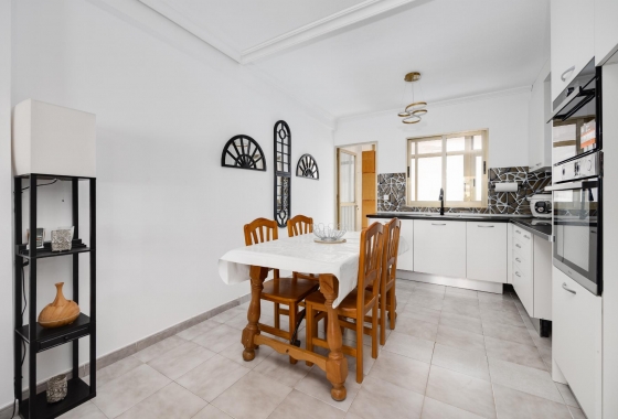 Rynek wtórny - Apartament - Torrevieja - Playa del Acequión