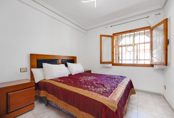 Rynek wtórny - Apartament - Torrevieja - Playa del Acequión