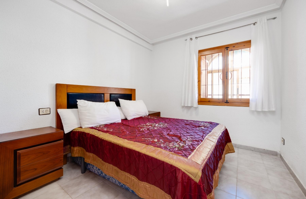 Rynek wtórny - Apartament - Torrevieja - Playa del Acequión