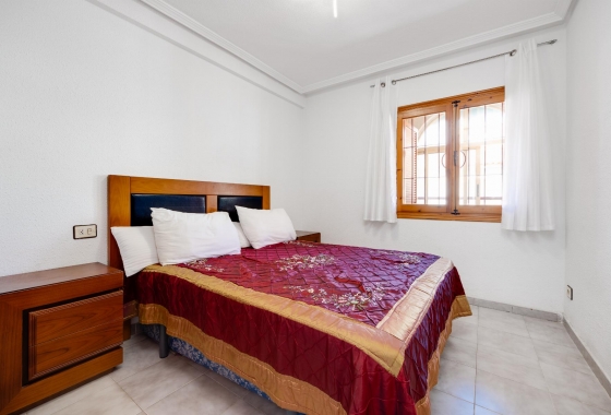 Rynek wtórny - Apartament - Torrevieja - Playa del Acequión