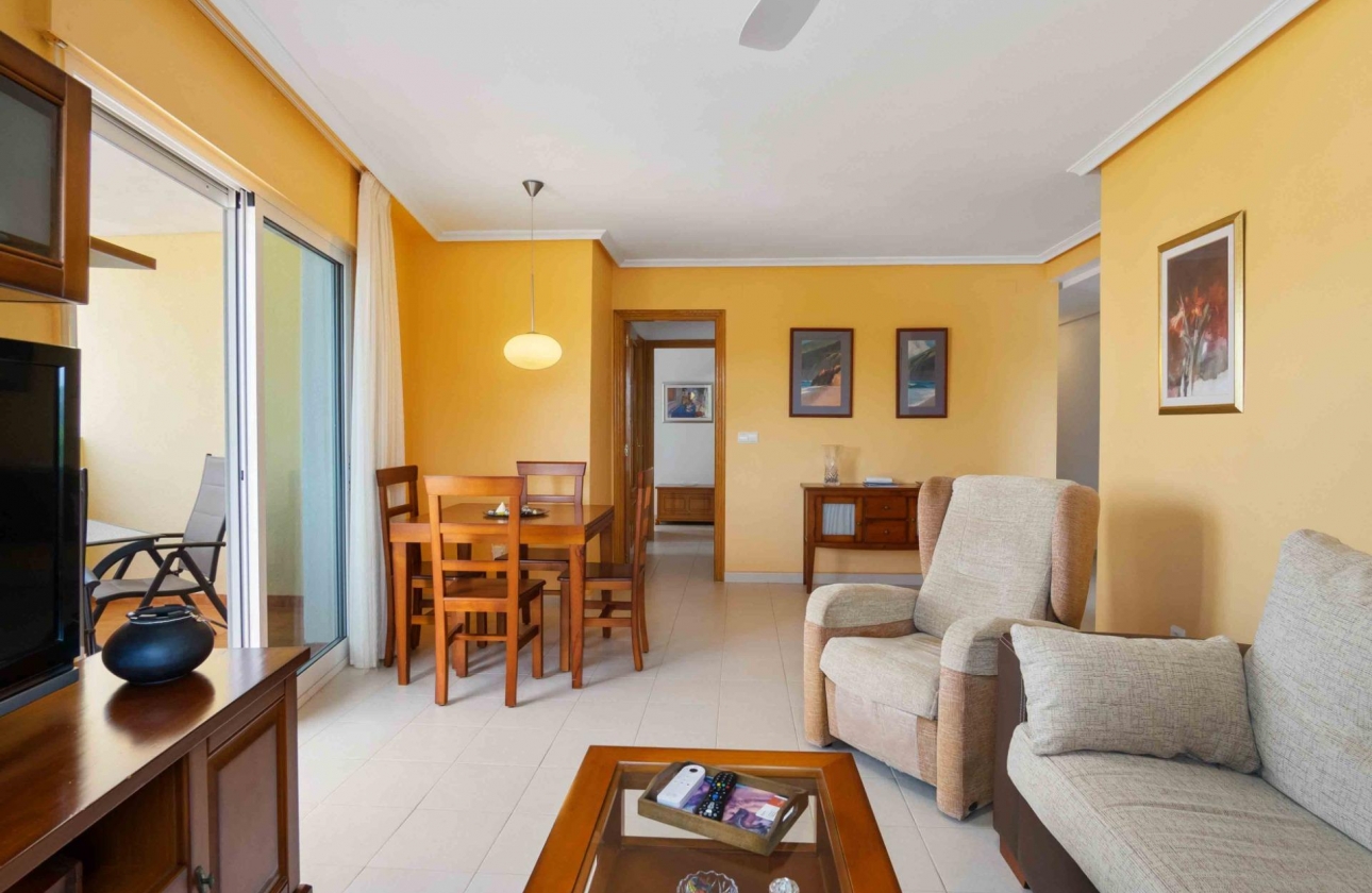 Resale - Apartment - Orihuela Costa - Campoamor